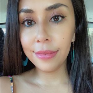 Meet your Posher, Monica